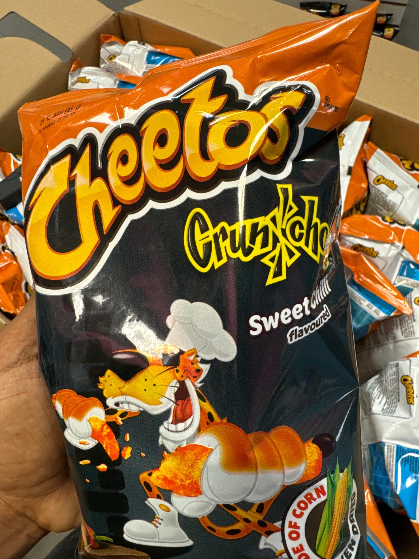 CHEETOS CRUNCHY SWEET CHILLI (JAPAN)