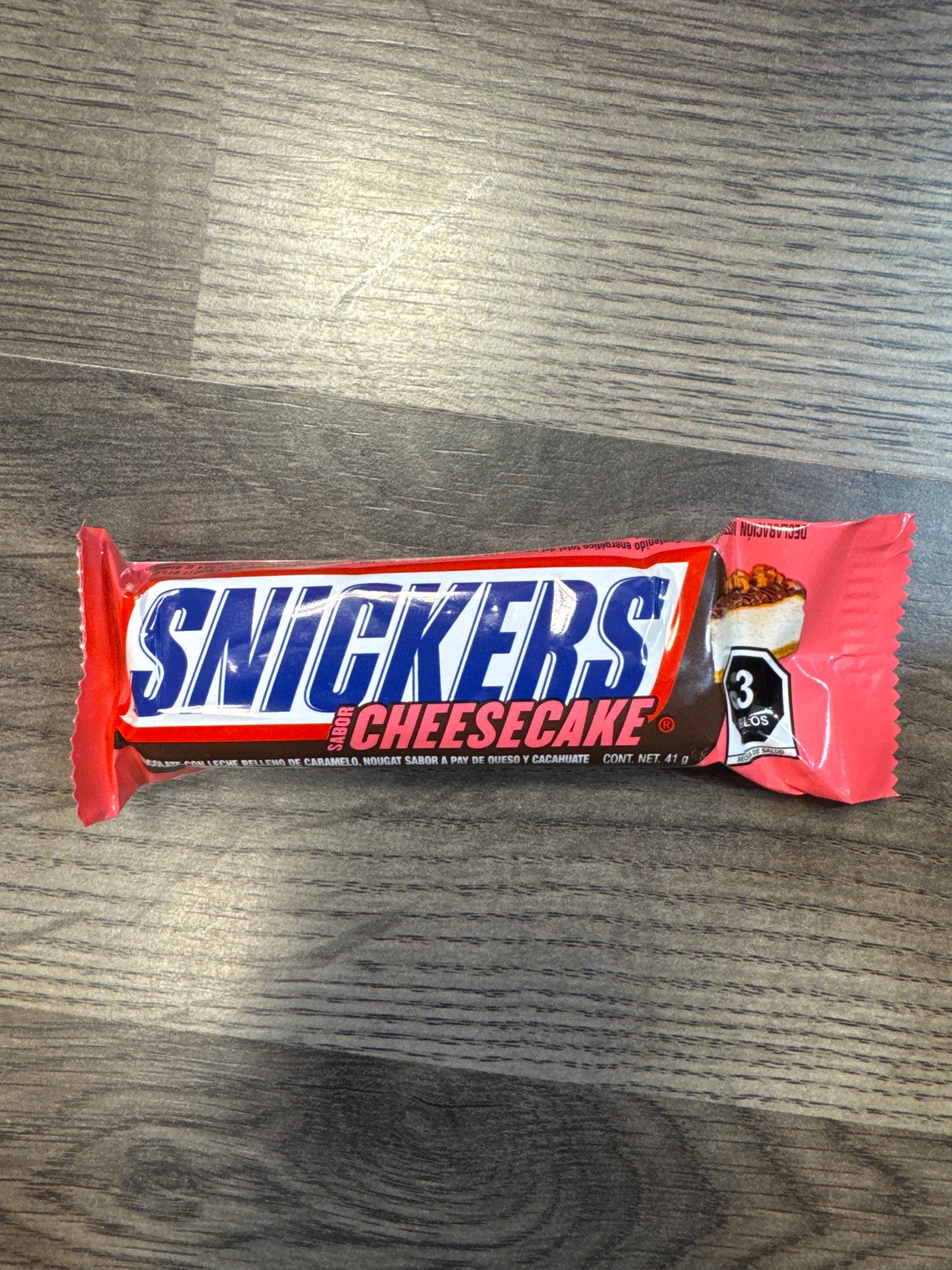 SNICKERS CHEESECAKE
