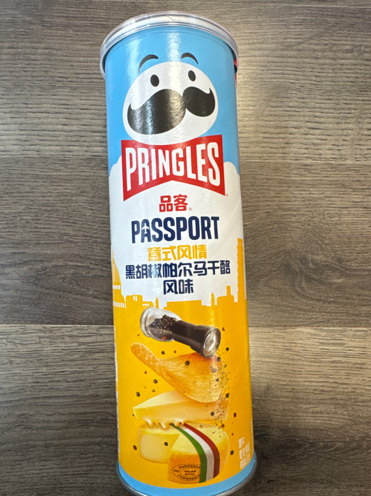 Pringles Passport Italian Style Black Pepper & Parmesan Flavour
