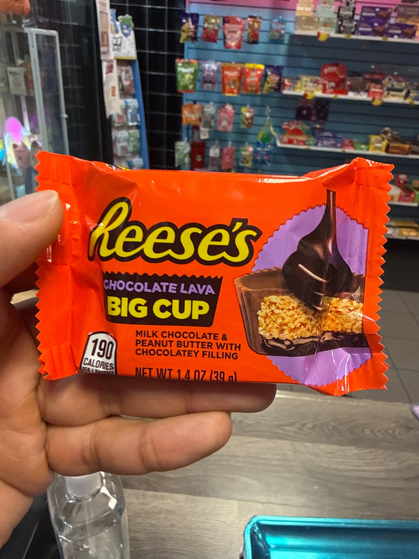 Reesie‘s chocolate lava big cup