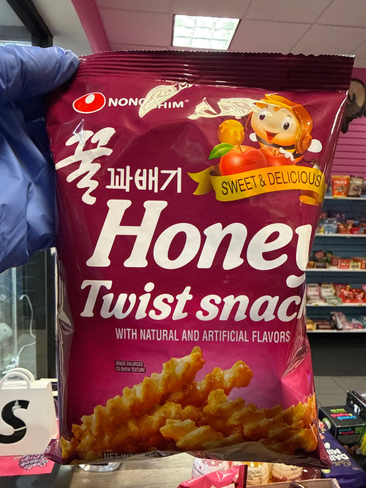 Honey Twist Snack by Nongshim