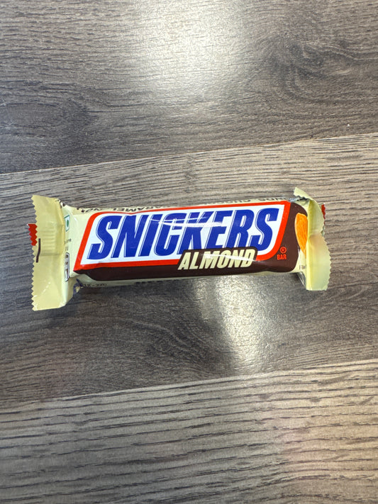 Snickers Almond