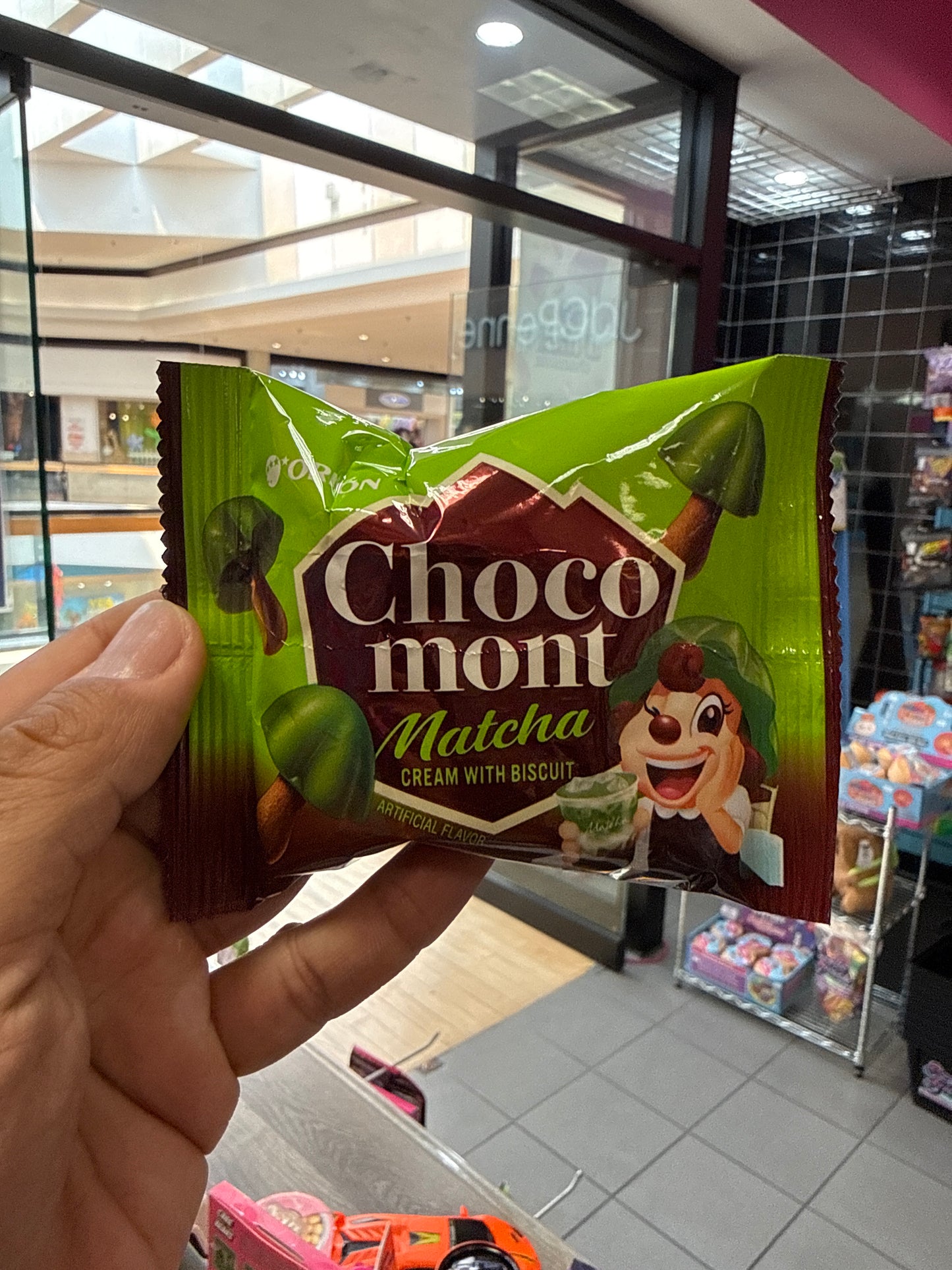 Choco Matcha cream with biscuit