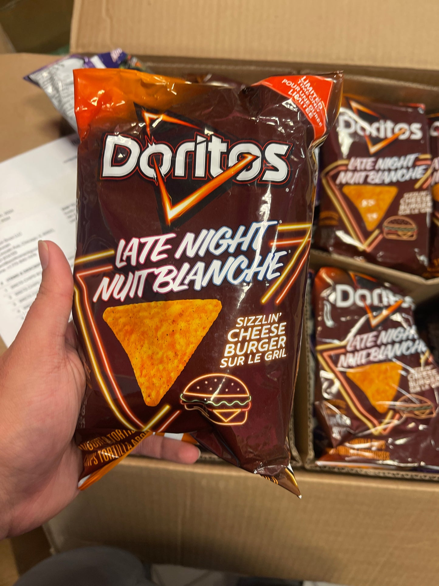 DORITOS LATE NIGHT CHEESE BURGER (JAPAN)