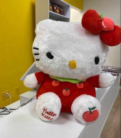 HELLO KITTY PLUSHY (RED)